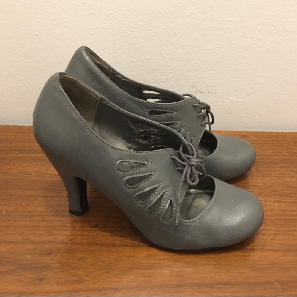 Gray Madden Girl Pumps